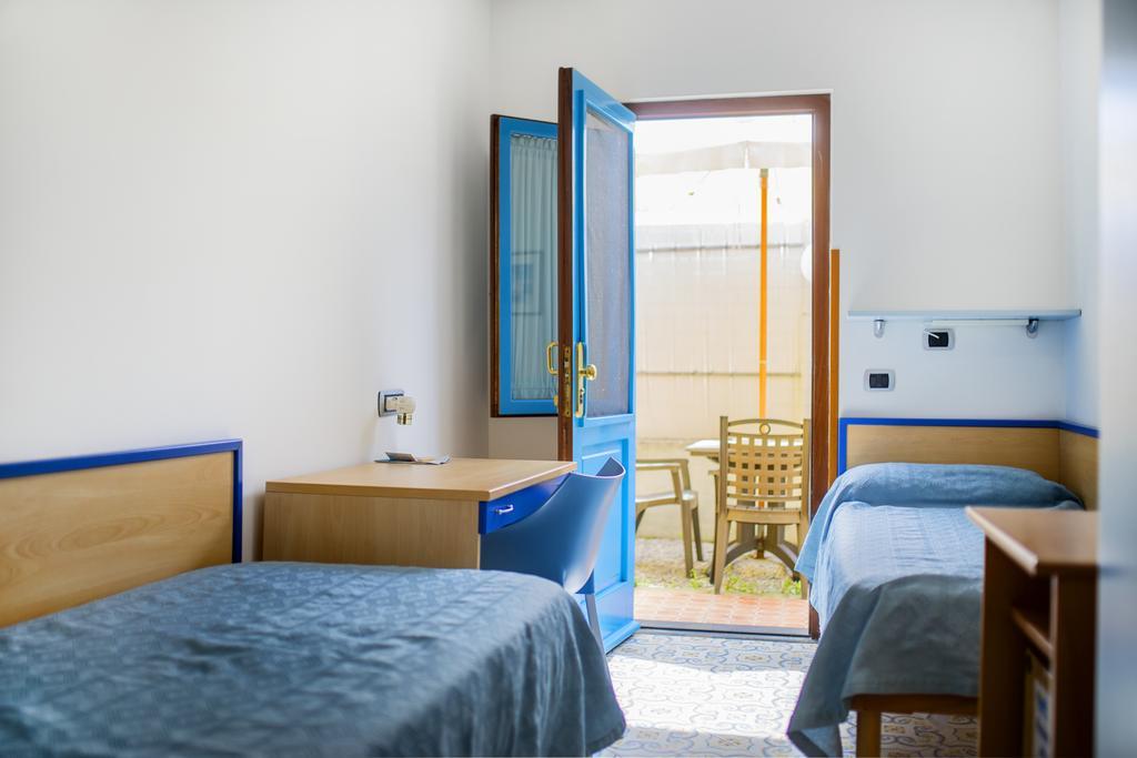 Bed and Breakfast La Capannina Procida Camera foto
