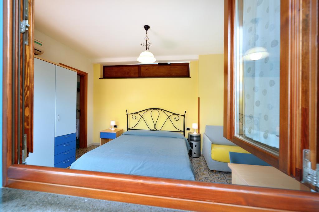 Bed and Breakfast La Capannina Procida Camera foto